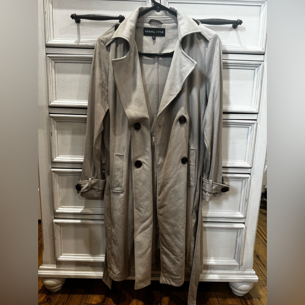 Classic Sueded Taupe Women's Trench Coat Kendall & Kylie Women’s Small NWOT